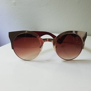 Gold frames sunglasses